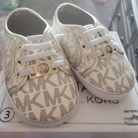 michael kors baby girl shoes